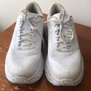 Men’s white Bondi Hoka’s sneakers